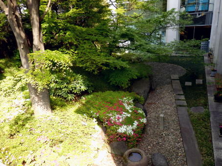2-1004.jpg