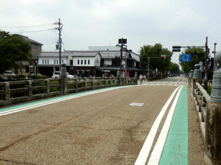 6-1037.jpg