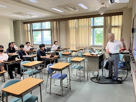 講演会.jpg